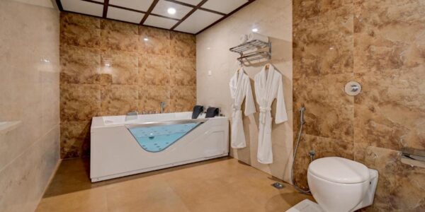 Hotels with Bathtub in Pune