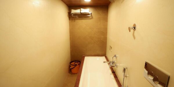 Raaj Resort Panvel with Bathtub in Room